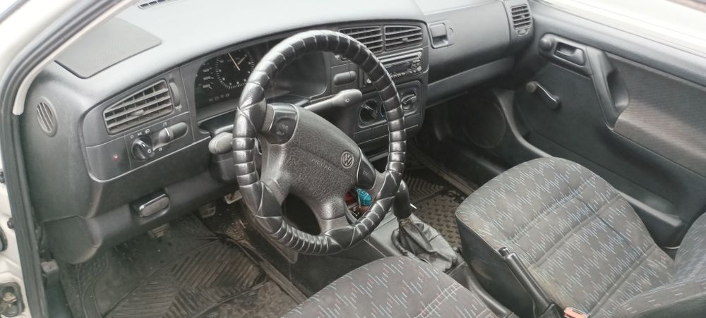 Volkswagen GOLF 3- 1.9D
