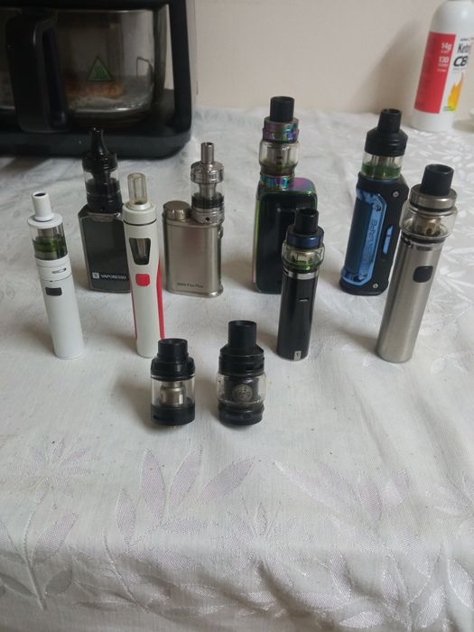 Vând țigări electronice