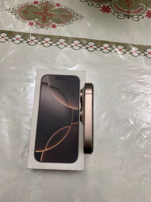 Iphone 16 pro desert titan