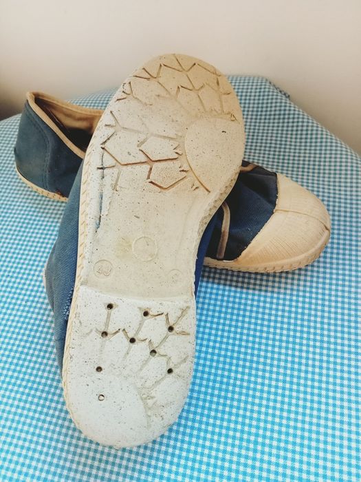 Tenesi vechi de colecție Drăgășani, produși în perioada comunista RSR