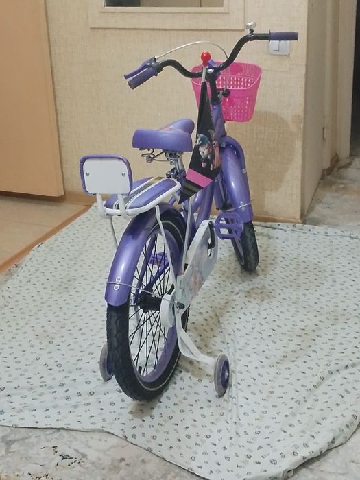 Qizlar velosipedi sotiladi