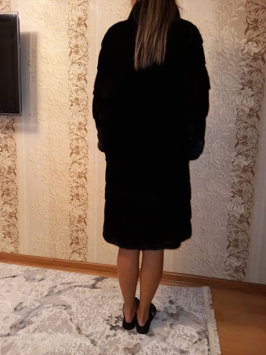 Продам шубу новую