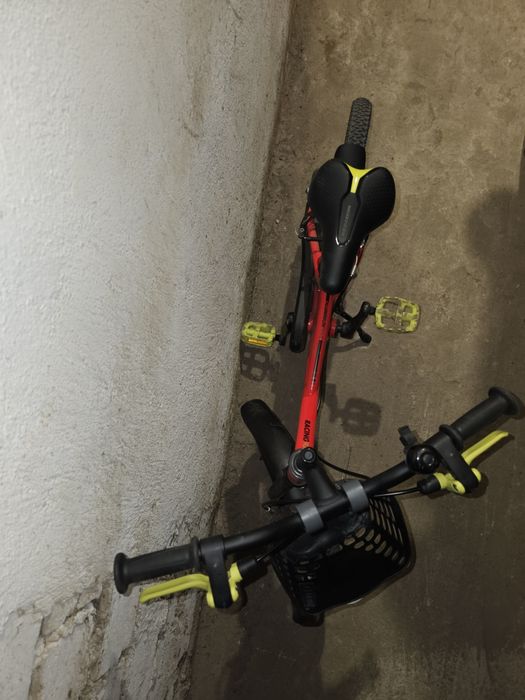 Vand bicicleta pentru copii Btwin Racing 900 + cadou