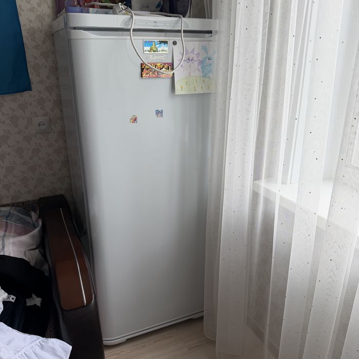 Продам морозильник, полка, бирюса