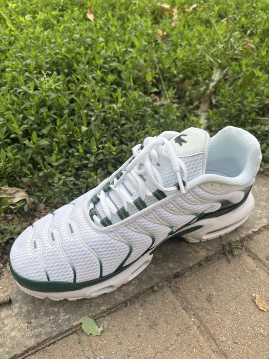 Кроссовки новые nike