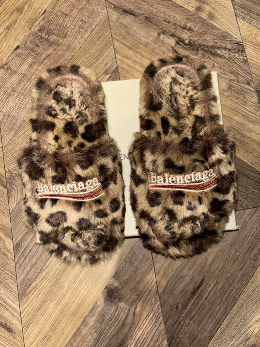 balenciaga slides