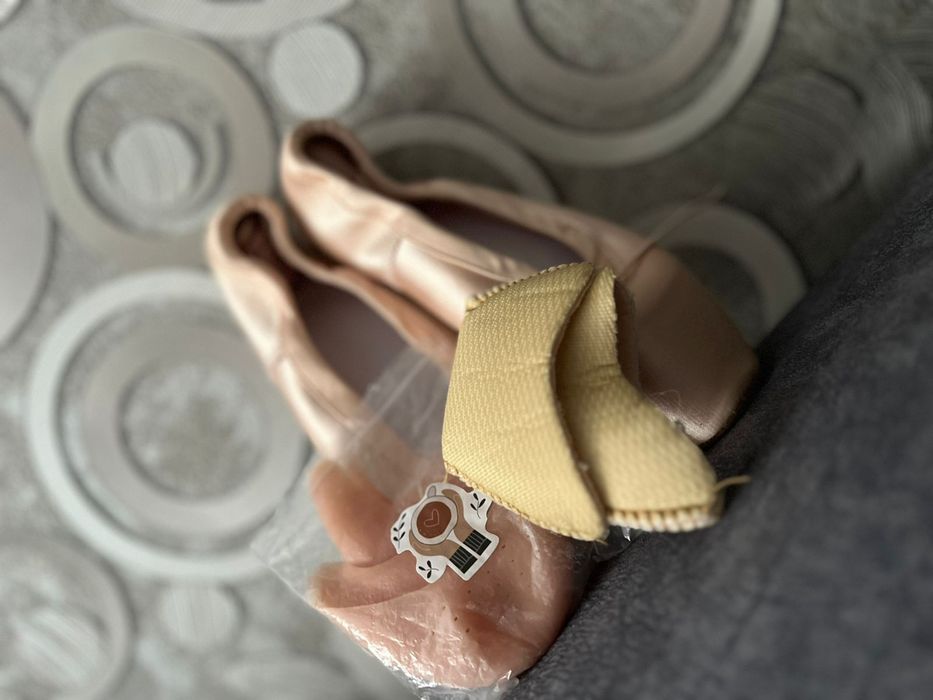 Пуанты детские простые