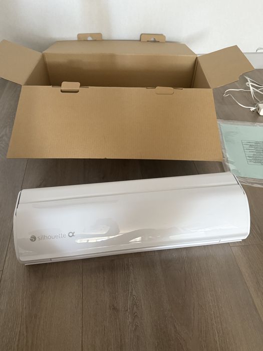 Продам плоттер Silhoutte cameo 5.