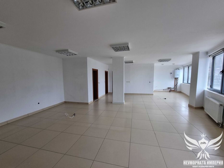 Дава се под наем Магазин в Асеновград - 465 кв.м за 996.03 € - Снимка #8