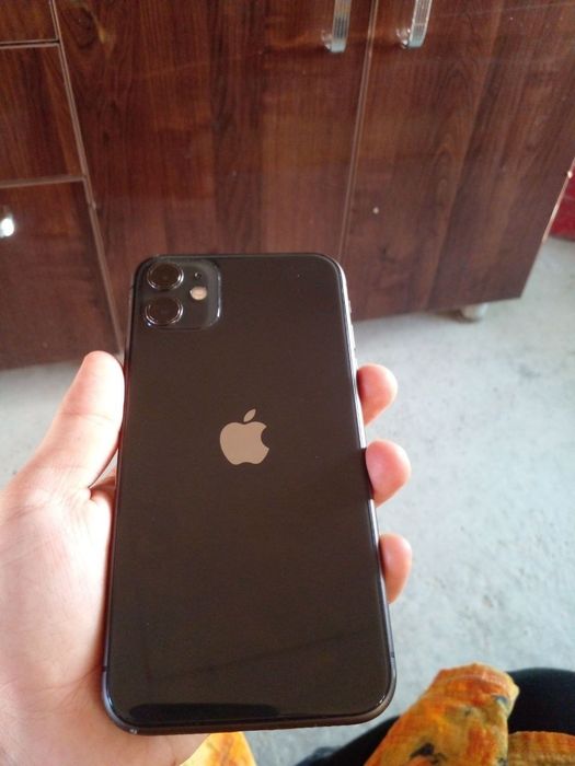 Iphone 11 ideal holatda