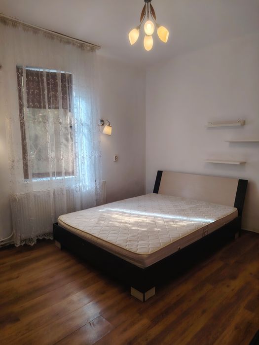 Închiriez garsoniera, curte zona Tineretului /Sincai — fotografia 1