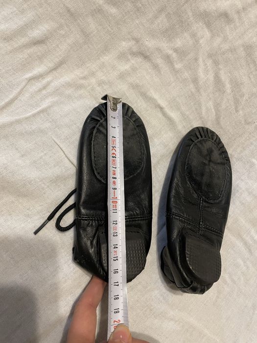 Детски меки обувки за танци, два чифта, черни, 27 и 28 размер.