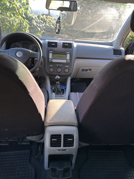 Volkswagen Golf 5 1.4 GPL Proprietar de 14 ani