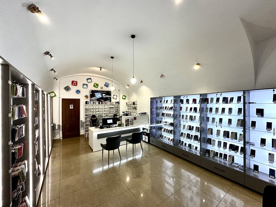 Service telefoane ,accesorii ,telefoane second-hand