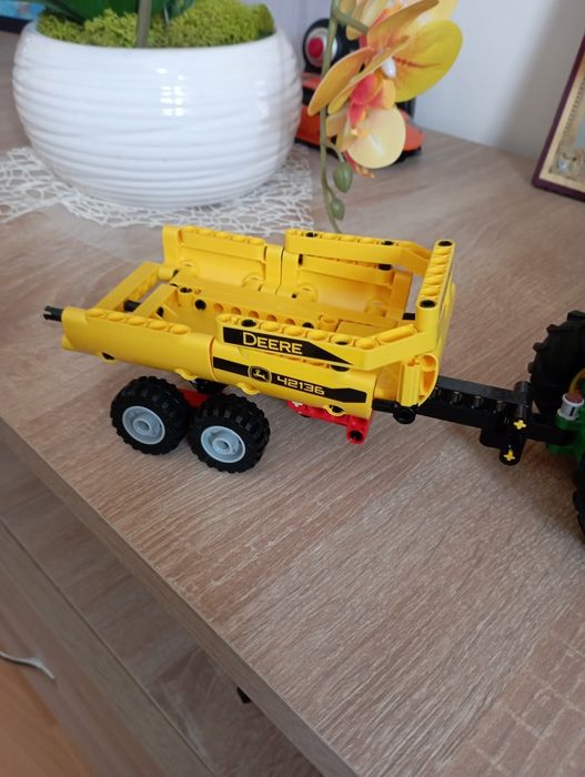 Tractor John Deere Lego construit