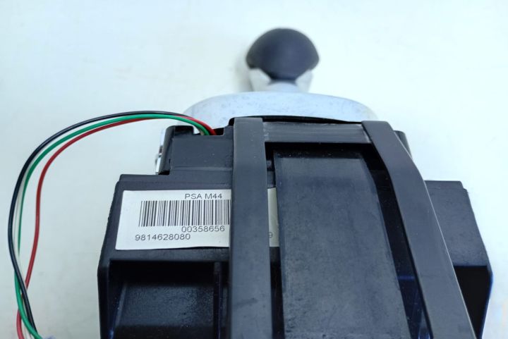 Timonerie  Automata cu nuca schimbator 9814628080 Peugeot 208 prima g