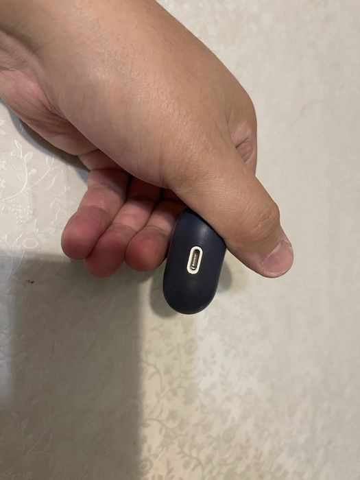 Продаются раушники Air pods