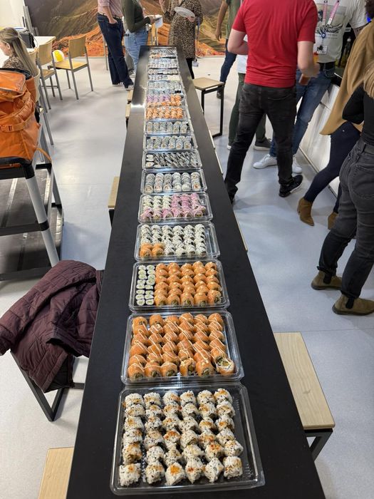 Суши Кетъринг за Фирмени Събития – Впечатлете Екипа и Гостите