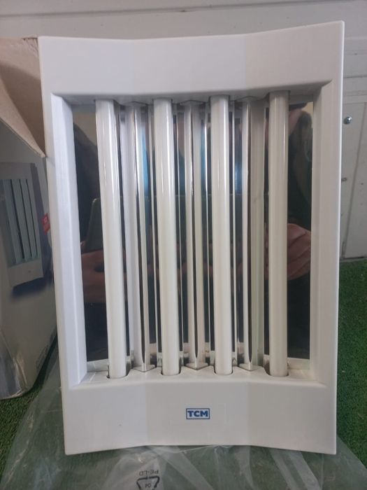 Lampa solară UV noua