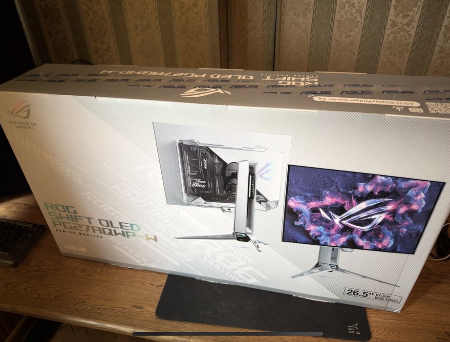 ASUS ROG Swift PG27AQWP-W 540hz като нов
