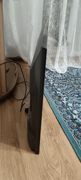 Телевизор LG диагональ 109 см,