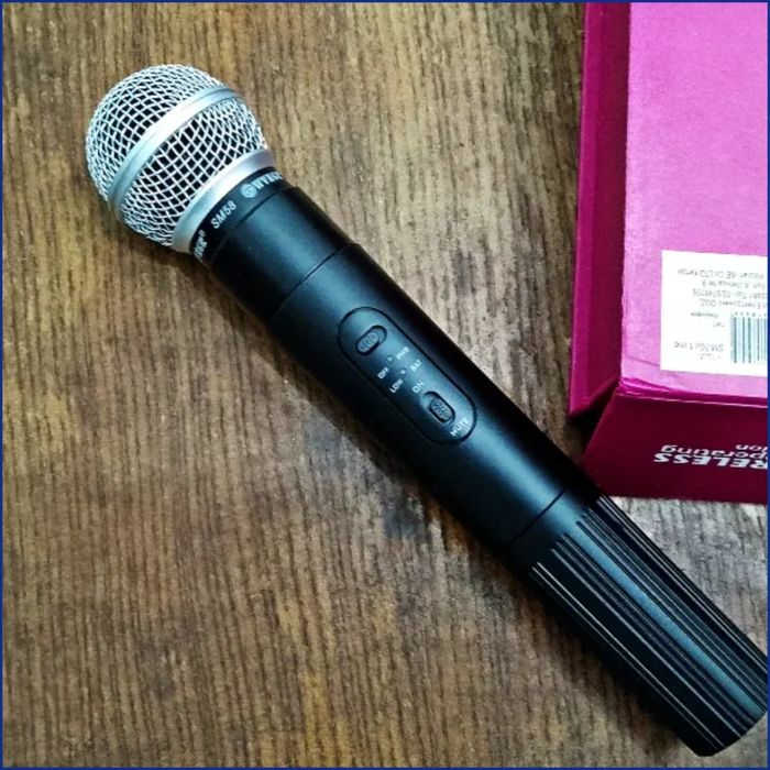 Професионален безжичен микрофон с приемник,SH-200