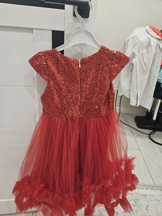 Продам Платье для девочек