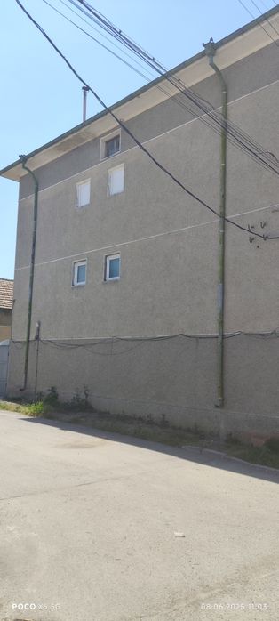 Продава се Къща в Нови пазар - 480 кв.м за 372 €/кв.м - Снимка #2