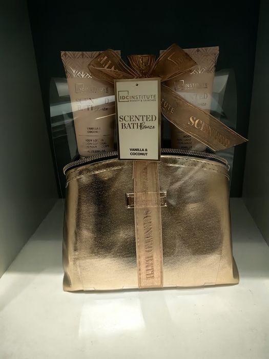 Seturi cadou IDC institute