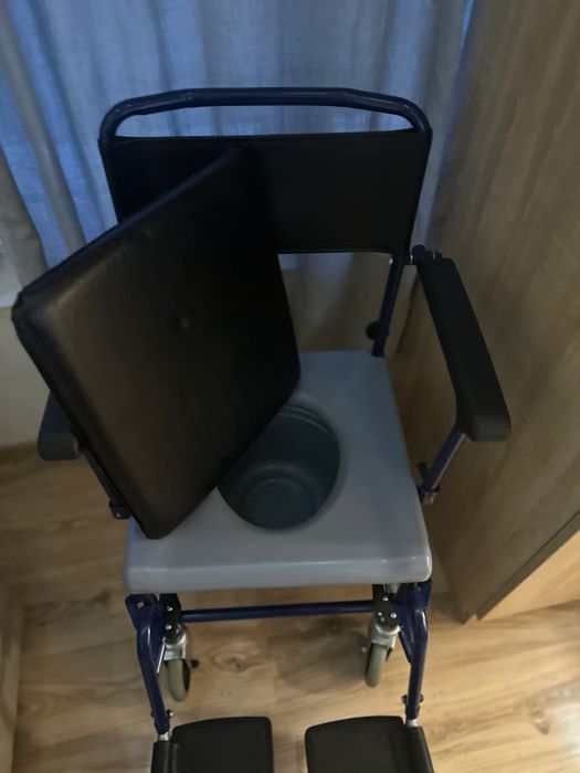 Санитарен тоалетен стол