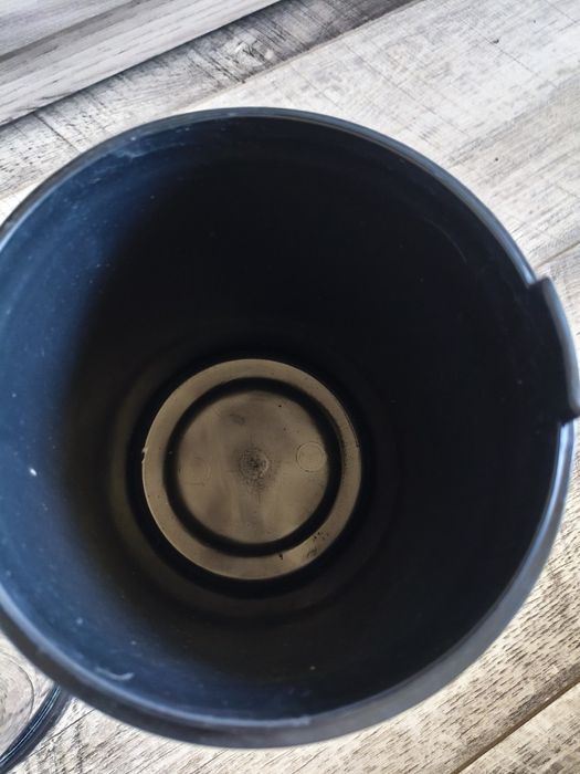 Срочно Ведро мусорное