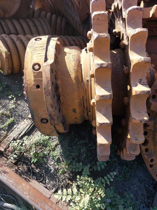 Запчасти на бульдозер