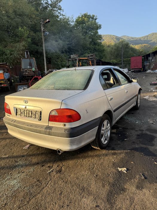 Тойота Авенсис 1.6 бензин 110кс НА ЧАСТИ