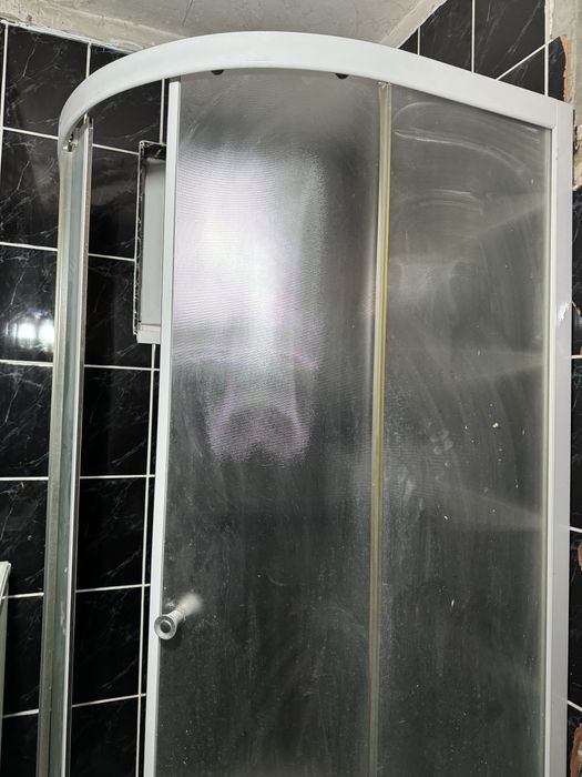 Vând cabină de duș