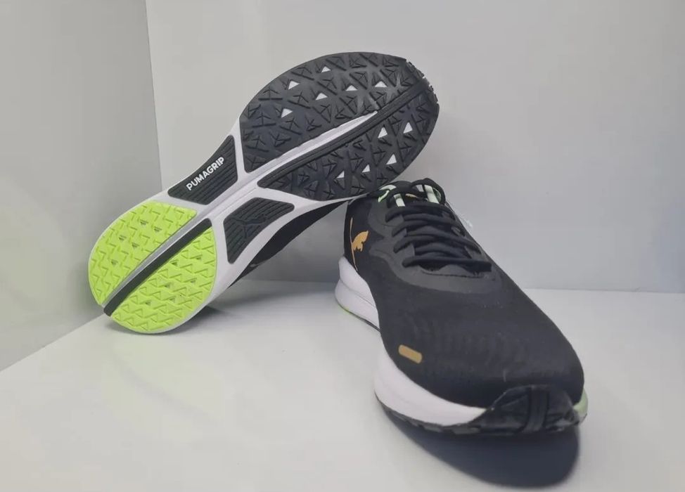 Маратонки Puma Nitro 

Чисто нови с кутия.

Размер 45 стелка 29.5 см.