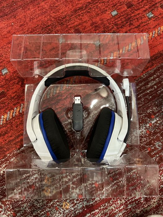 Игровые наушники HyperX Stinger core wireless
