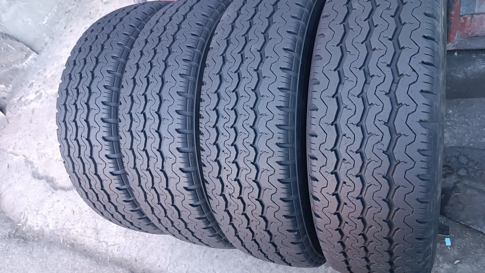 225/75/16 С Maxxis