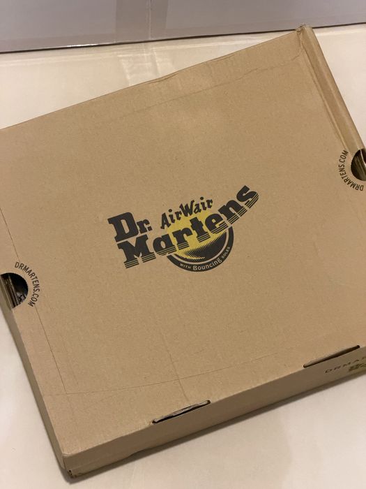 Bocanci Dr Martens negri