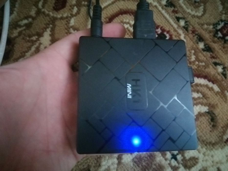 Продам приставку для телевизора на андроид