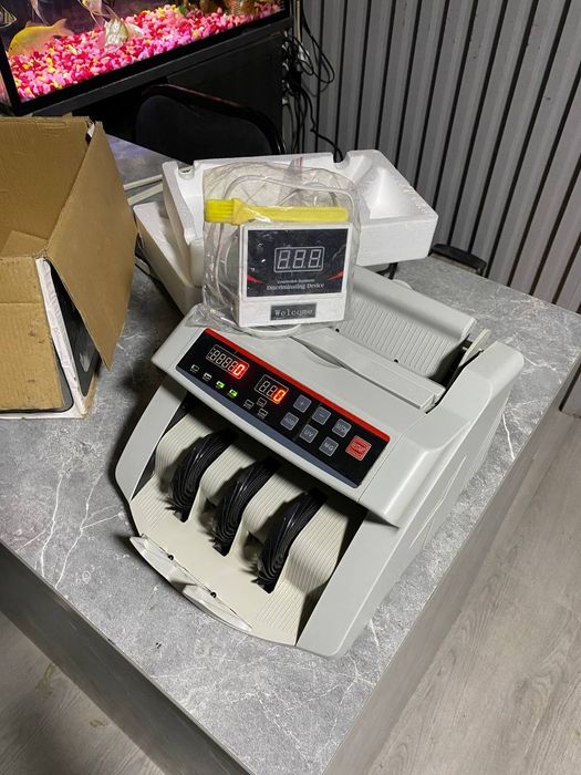 Pul sanaydigan aparat