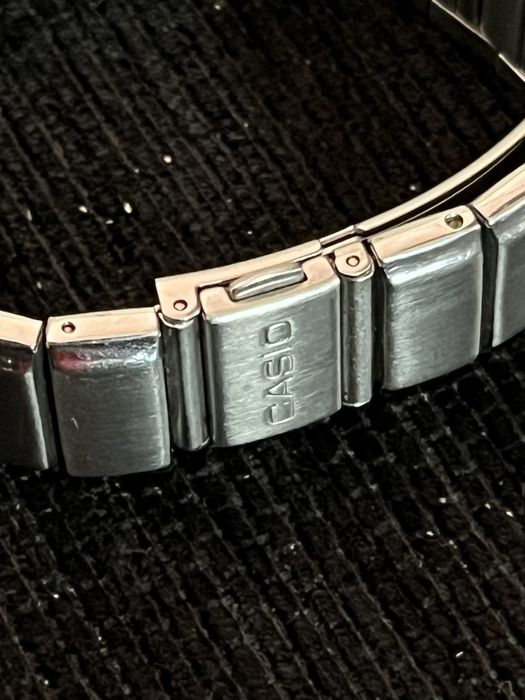 Дамски часовник Casio