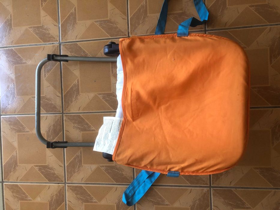 Бебешки шезлонг / бебешко столче 2 в 1