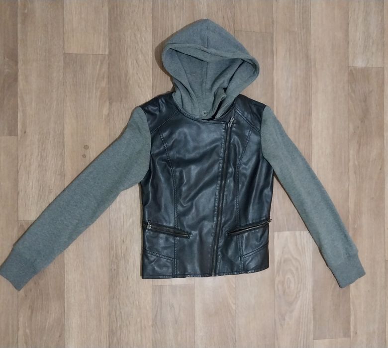 Продам дублёнки, куртки и костюм