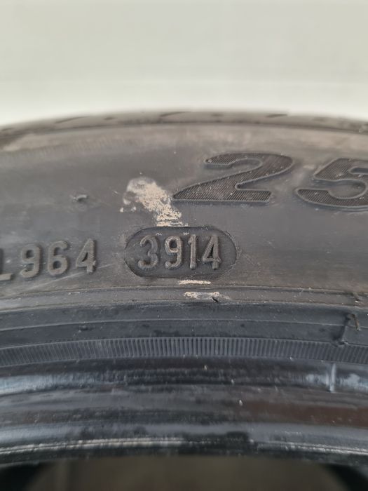 Нови летни гуми 2 броя PIRELLI PZero 255 40 R19 дот 3914
