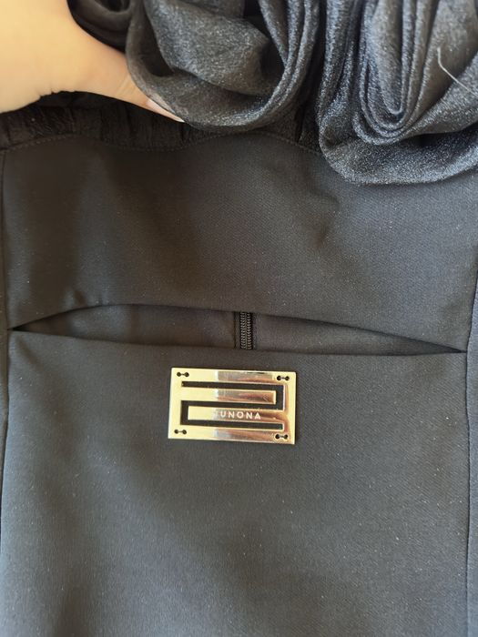 Черна рокля Junona