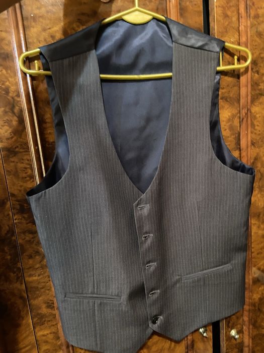 Костюм тройка серый цвет