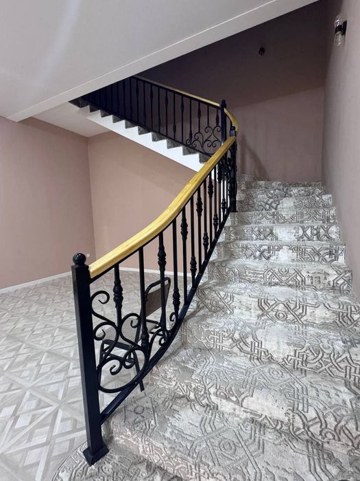 Кулай шароитга эга 2 кавватли уй, 6 сотих сотилади