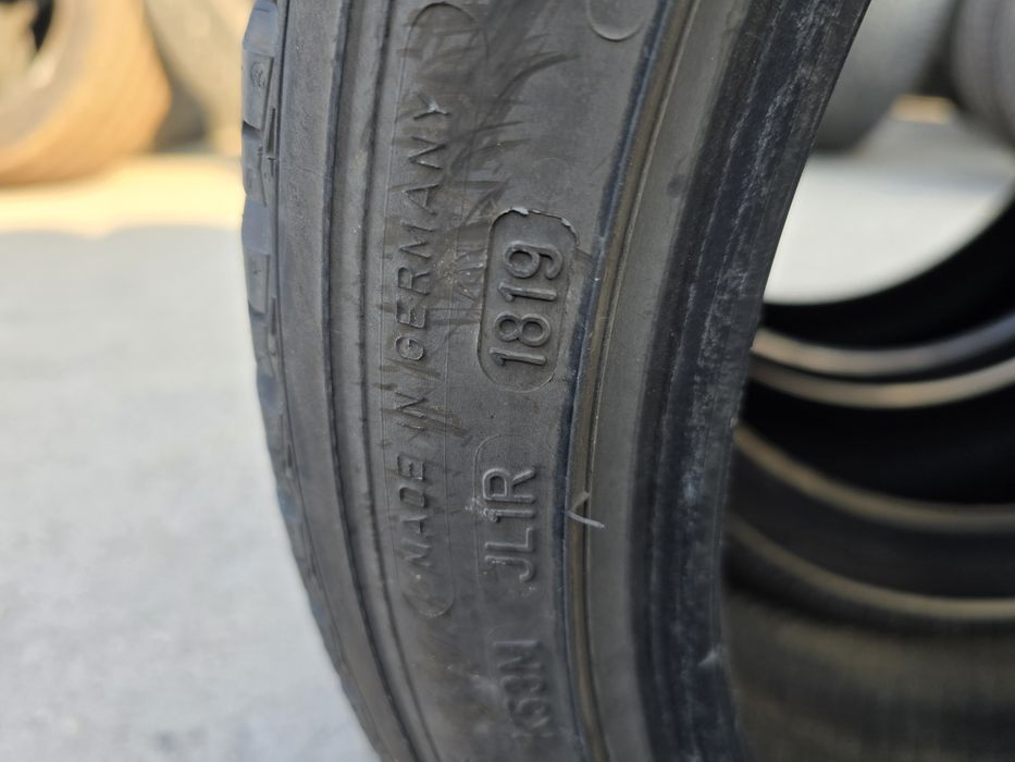 Anvelope de iarna 205-45r17 Goodyear