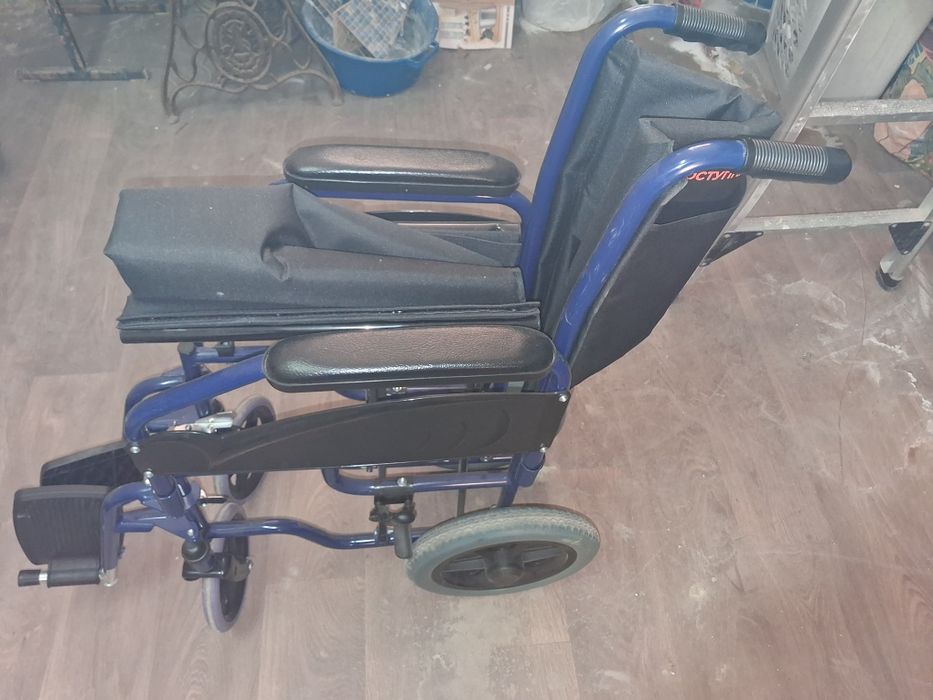 Инвалидной коляска.