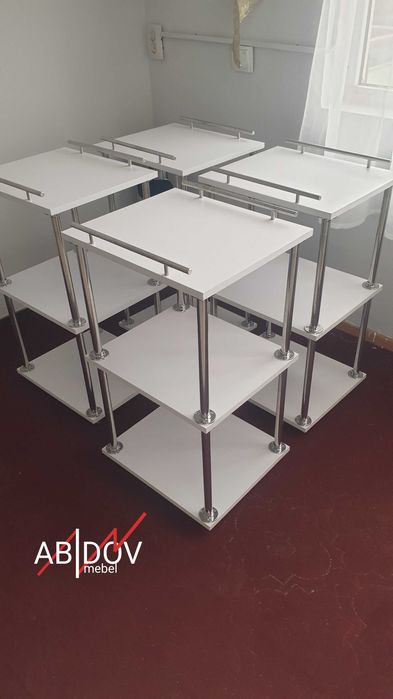 Стеллаж тумбочка тележка помощница на роликах,колёсиках  для салона.